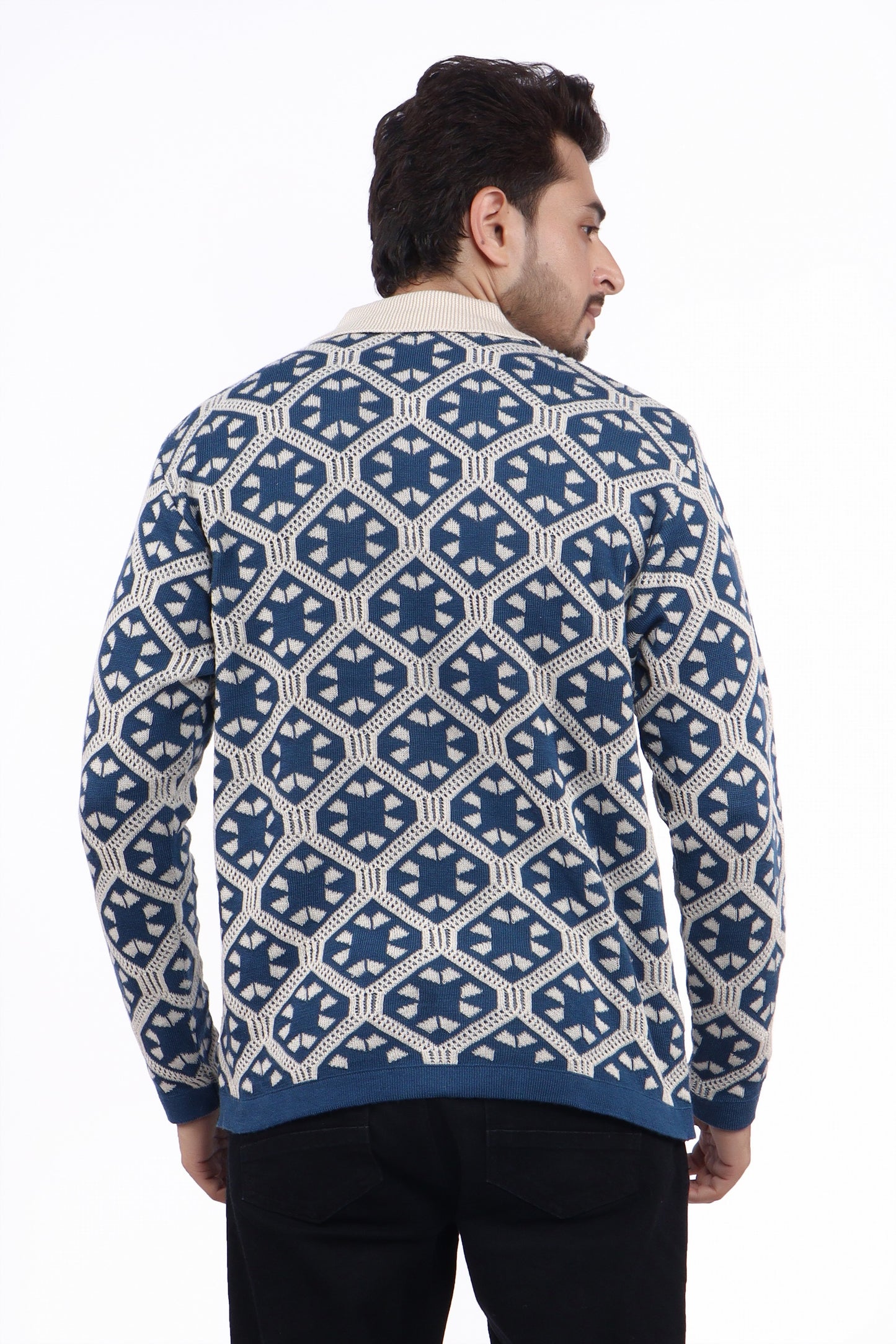 Men’s Geometric Knit Full-Sleeve Polo – Blue & White Pattern